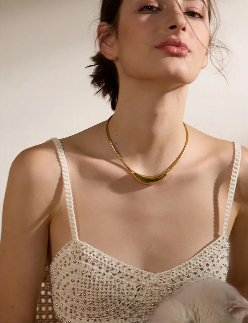 Sculpted Curve Choker Necklace